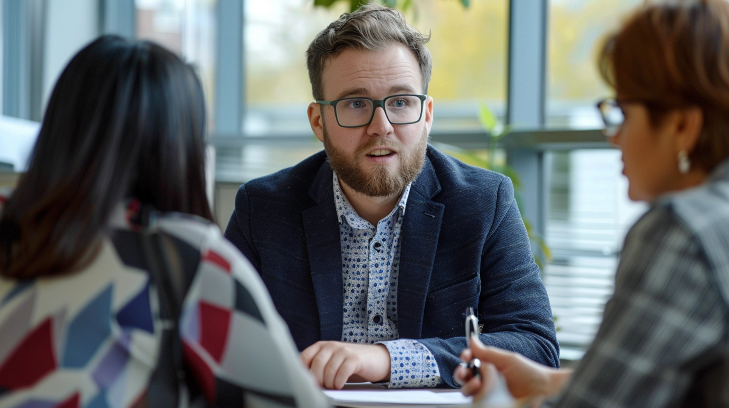 consultant discuting